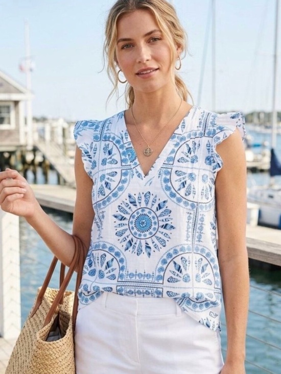Vineyard Vines Tops - Vineyard Vines Sea Shell Print Pintuck Ruffle Tunic Top Blue White M
